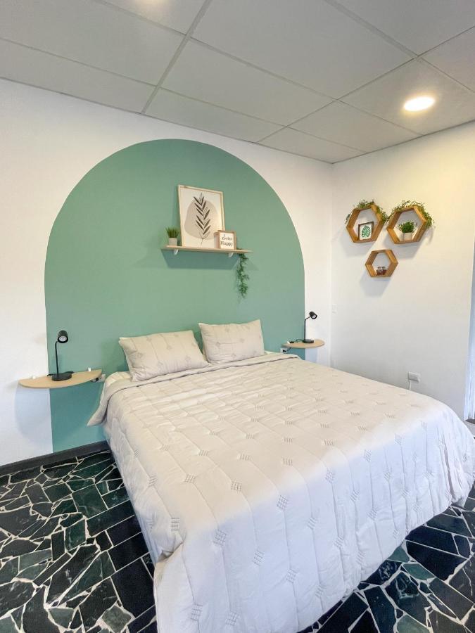 Casa Serena B&B Santa Tecla Екстериор снимка